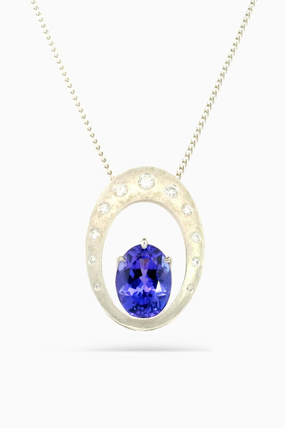 18ct white gold blue tanzanite pendant