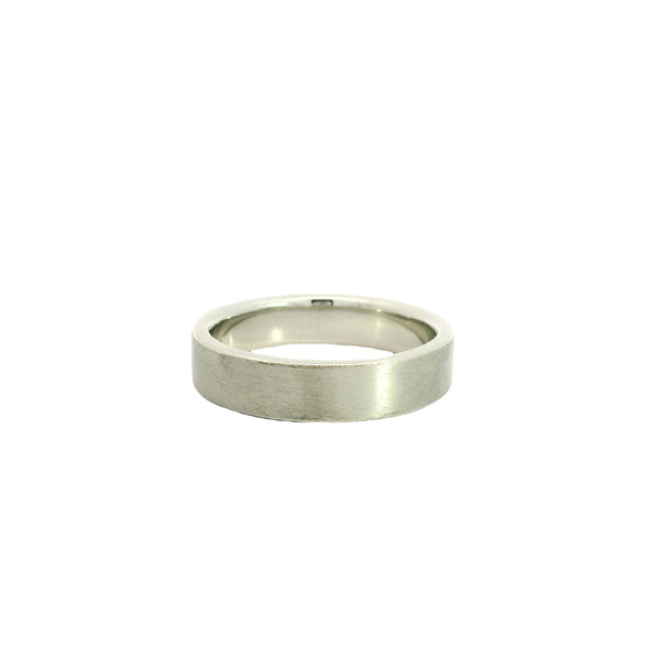 Platinum gents wedding ring